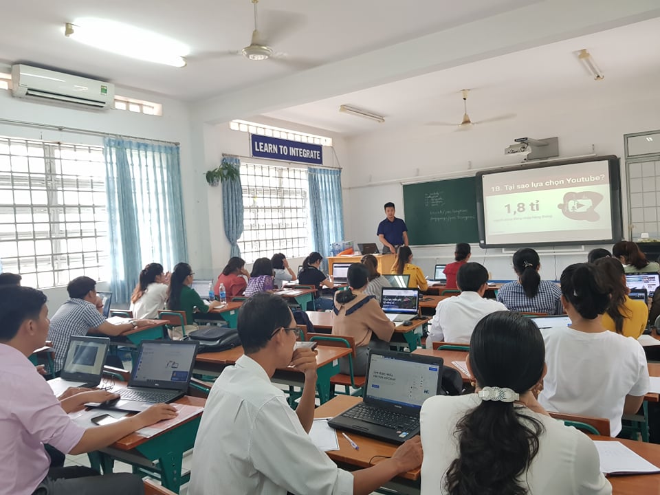 Anh Nguyễn Thế Hùng - Giảng viên chương trình Bệ phóng Việt Nam Digital 4.0