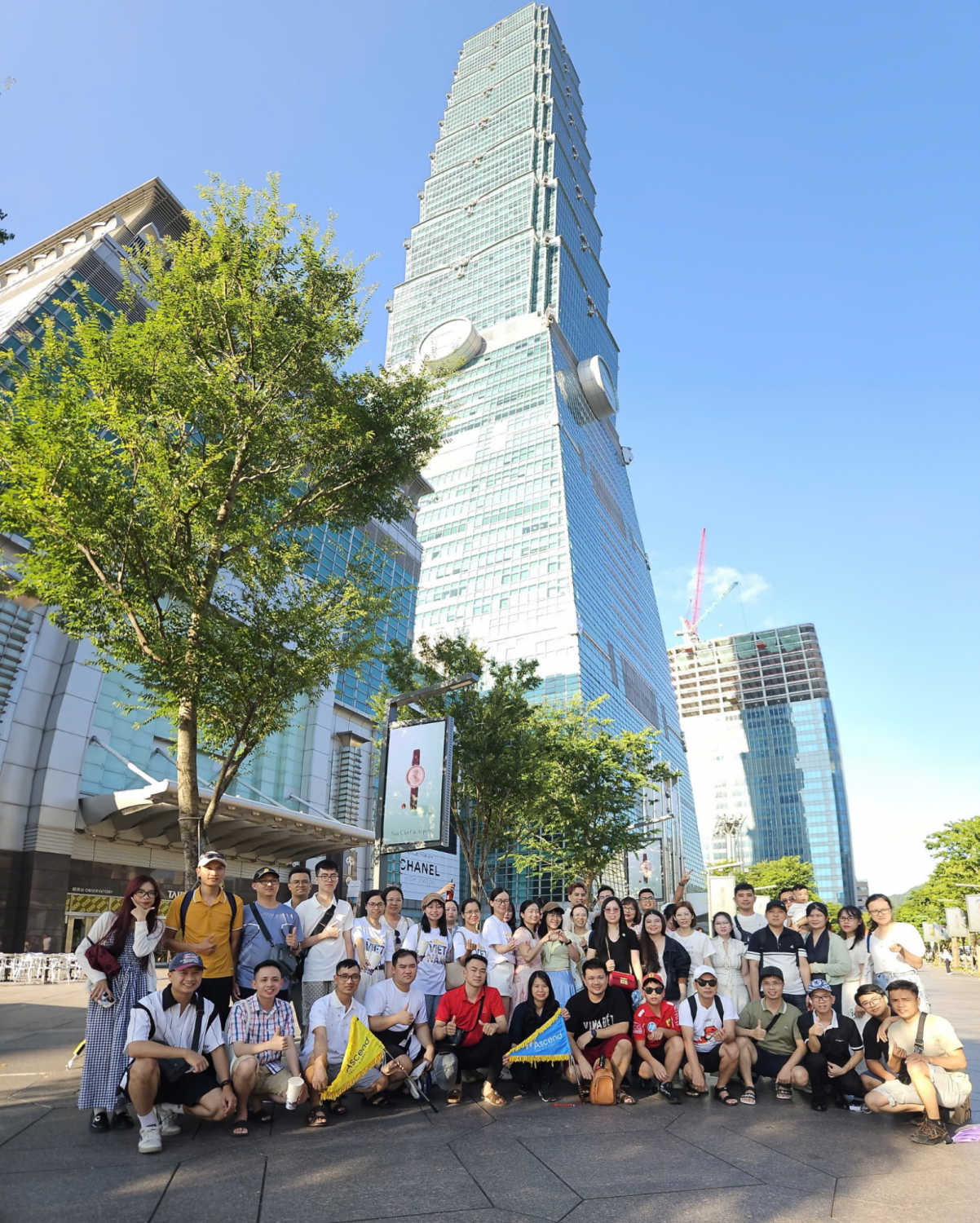 Đại gia đình VINADES tại Taipei 101